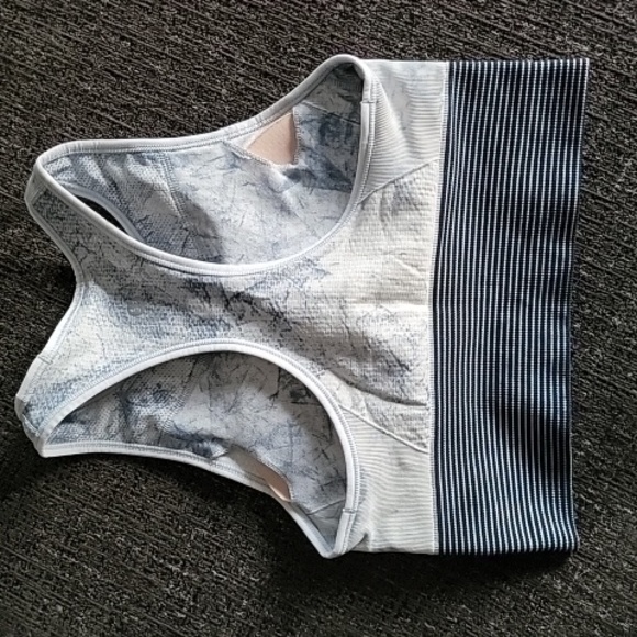 Lululemon Ebb to Street Bra * Wash - 4 - Picture 8 of 11